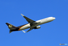 「青が大好き」 UPS 767 N314UP 出発です