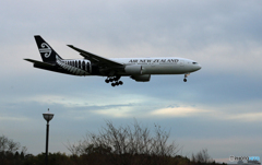 「蒼空」 NZ' 777-219 ZK-OKB 飛ぶ