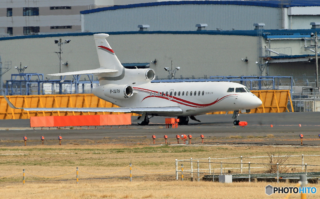 「青色」 金鹿ダッソウファルコン7X B-3279 Takeoff 