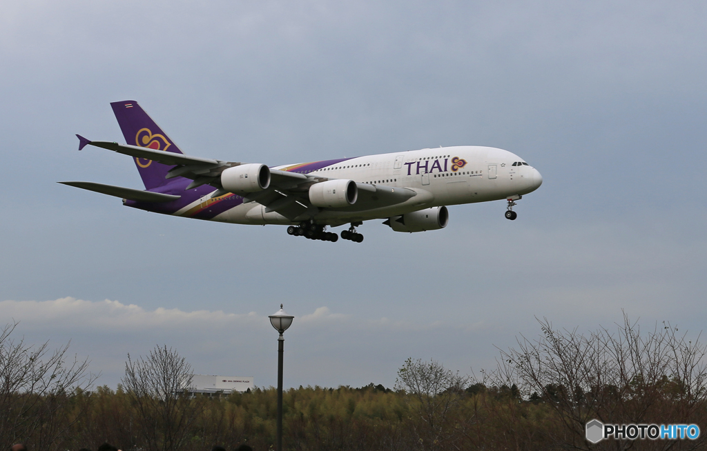 「良い空～」THAI A380-841 HS-TUB  Landing