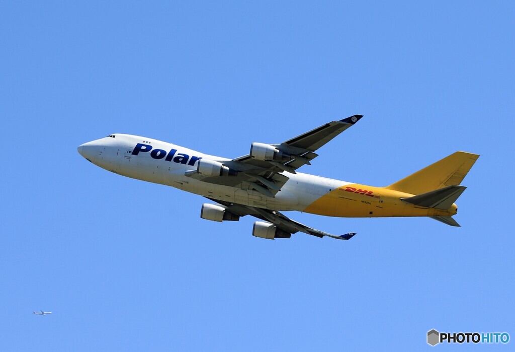 「青が大好き」Polar 747-400 N452PA Takeoff