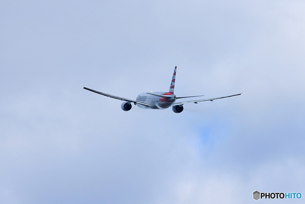 ☀「青い空」が一番 American 777-200 N753AN 離陸
