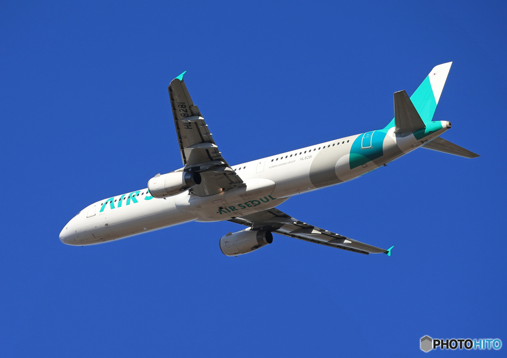 「ぶるー」 Air Seoul A321-231 HL8281 飛び立ちです
