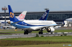 「あおぞら」 マンダリン航空 ERJ-190 飛び立ちです