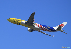 「良い空～」マレーシアA330-323 特別塗装 出発です