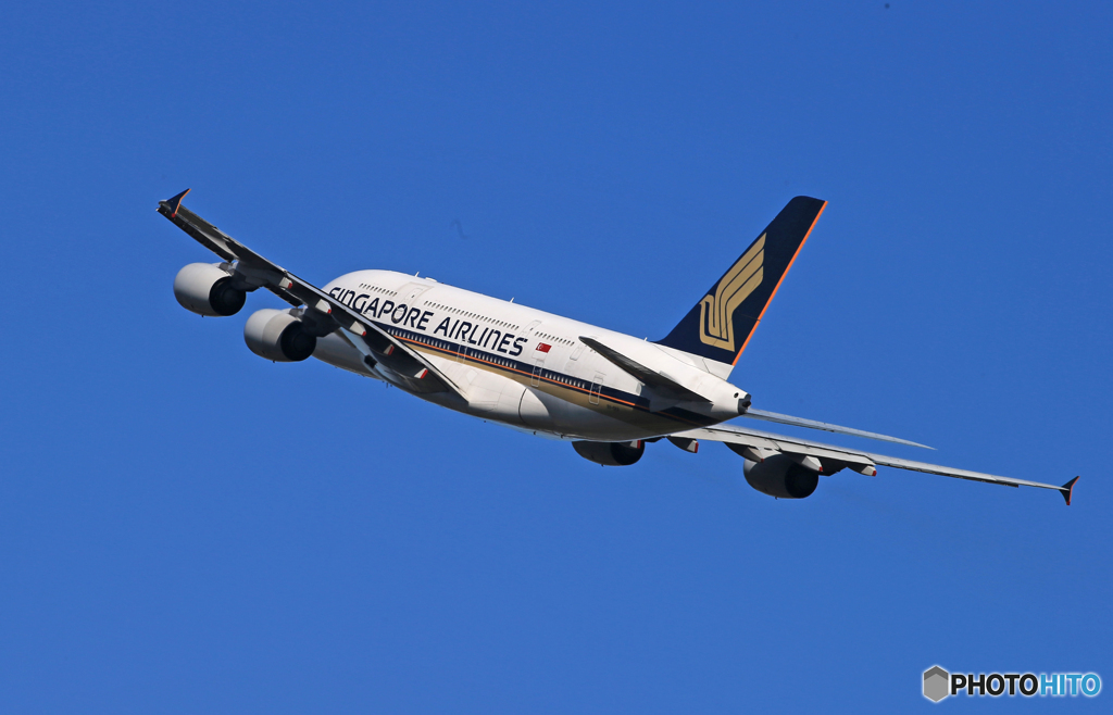 ☀「青い空」が一番 Singapore A380-841Takeoff