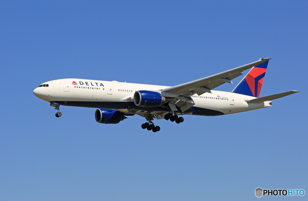 「ぶるー」 DELTA 777-232 N866DA 着陸