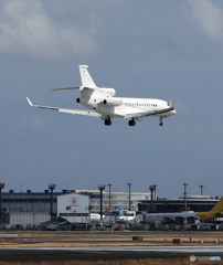  「晴れ」プライベートDssault Falcon 7X 通過