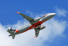 「良い天気」 Jetstar A320-232 JA19JJ 離陸 します