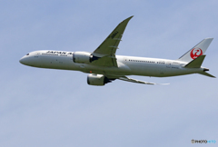 「青い空」が一番 JAL 787-9 JA864J 出発です