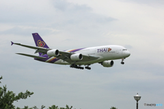 「雲」 Thai A380-841 HS-TUB 着地前