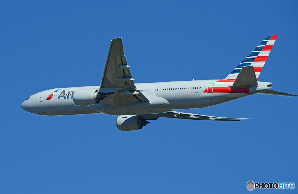「スカイ」 American 777-200 N755AN 出発です