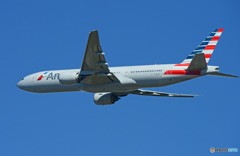「スカイ」 American 777-200 N755AN 出発です