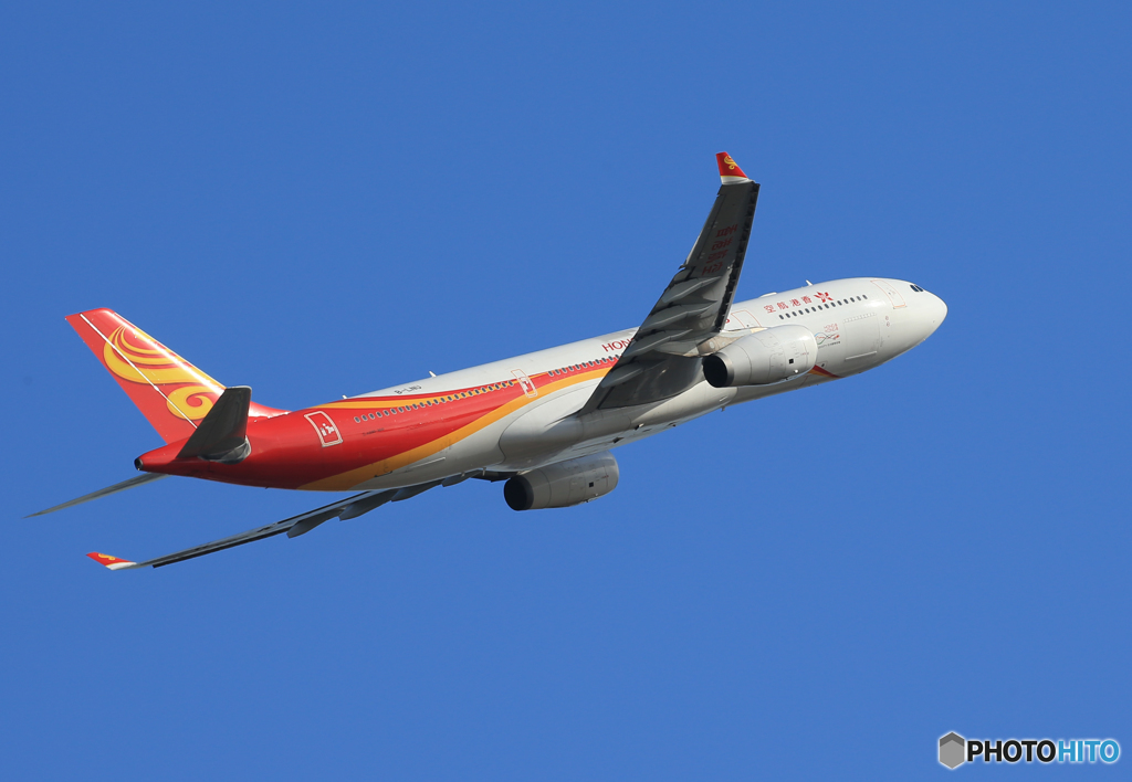 「群青色」 Hong Kong A330 B-LNJ 出発