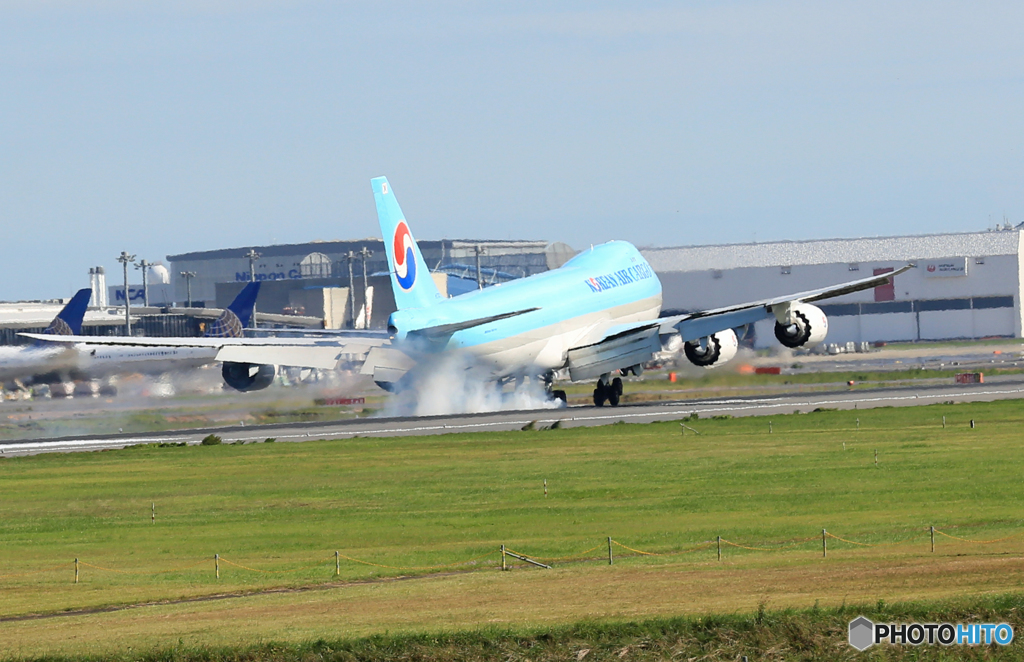 ☀「あおぞら」 Korean 747-8 HL7639 着陸です