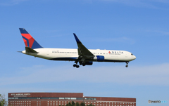 「青空」 DELTA 767-332 N189DN 到着です