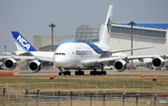 「群青」 Malaysia A380-841  Takeoff