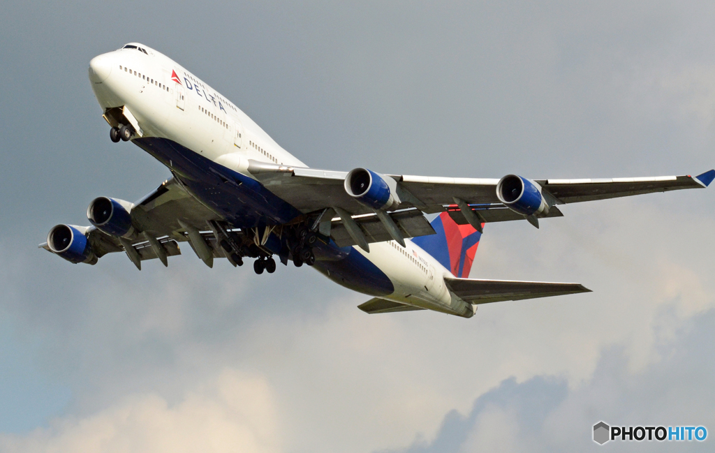 ✈  想い出のジャンボ機 DELTA B747-400 N670US✈