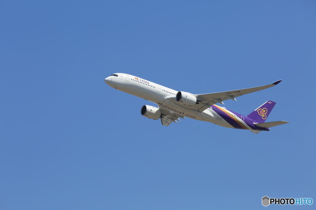 「良い空～」 THAI A350-941 HS-THK 出発です
