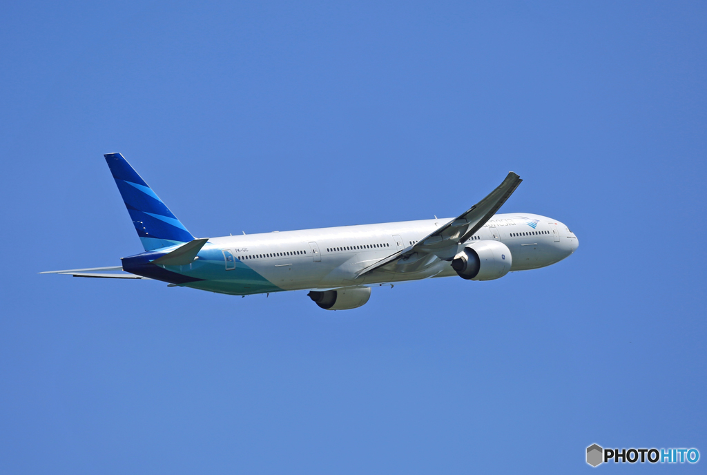 「良い空～」 Garuda 777-3U3 PK-GIC 飛び立ちです