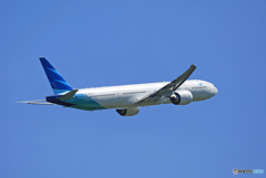 「良い空～」 Garuda 777-3U3 PK-GIC 飛び立ちです