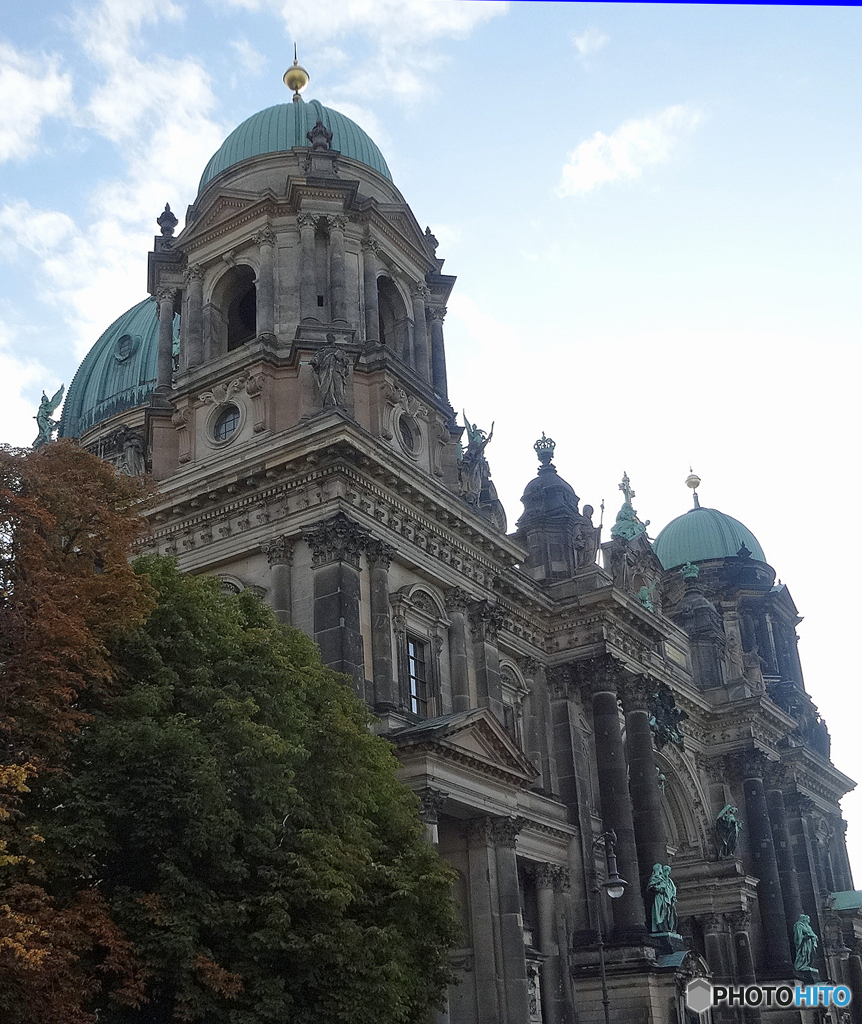 ベルリン（４８７）ベルリン大聖堂の空　　