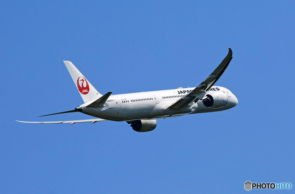 [青い空] JAL 787-9 JA863J飛び立ちです 