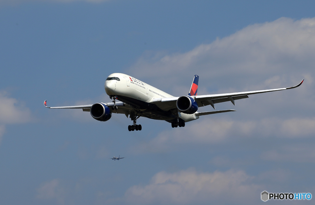 「良い天気」 DELTA A350-941 N503DN ダブル着陸