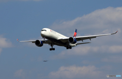 「良い天気」 DELTA A350-941 N503DN ダブル着陸