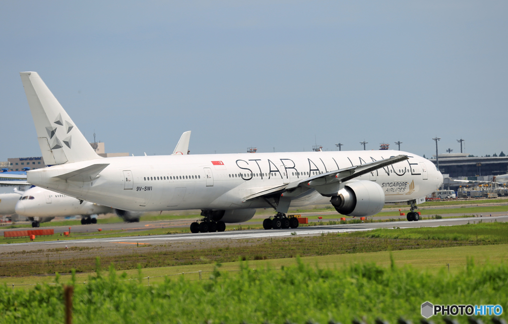 「青が好き」Singapore STAR 777-312 9V-SWI離陸