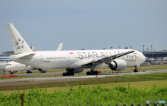 「青が好き」Singapore STAR 777-312 9V-SWI離陸