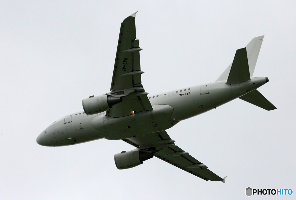 プライベート☮貴重 ケイマン諸島 A318-112☮Takeoff