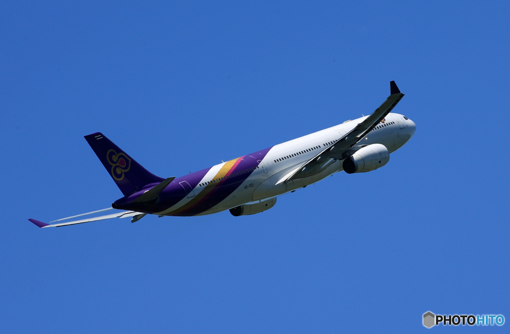 「真青の空」THAI A330-343 HS-TEU 出発