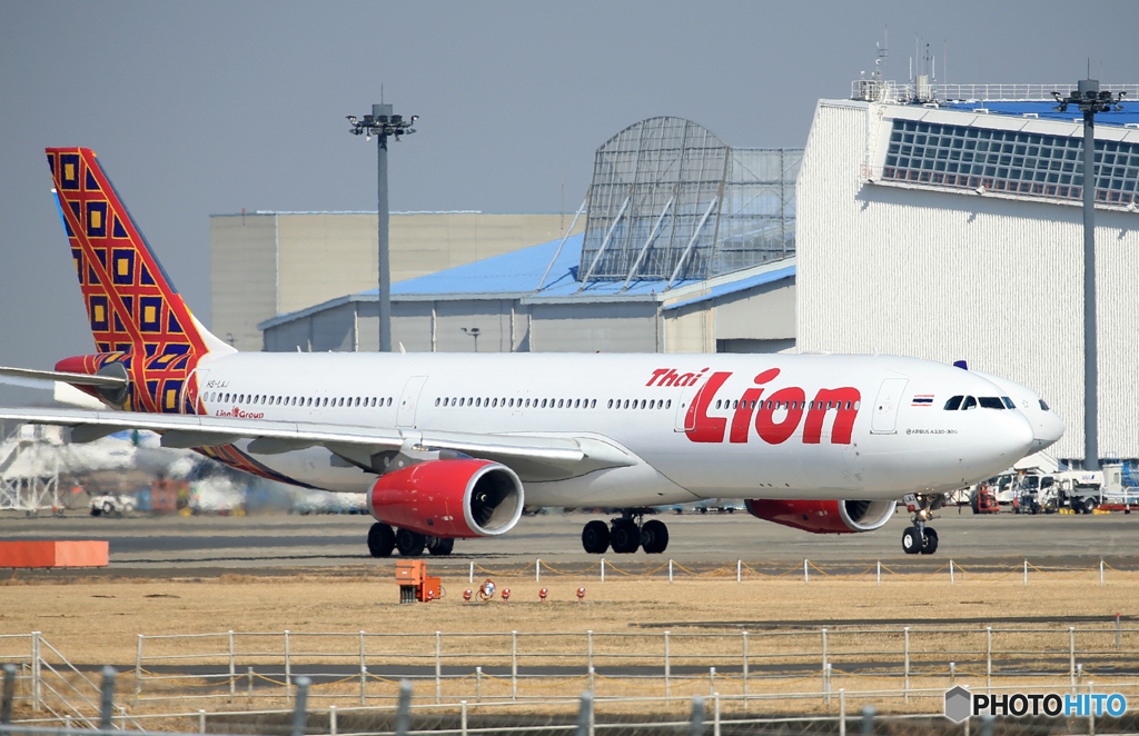 「青」 Lion Air A330-343 HS-LAJ Takeoff