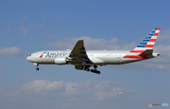 「青い空」が一番 American 777-200 N789AN到着
