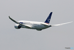 「青い空」が一番 「LOT ポーランド787-8 離陸です
