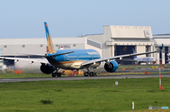 「すかい」 Vietnam A350-941 VN-A895 離陸します