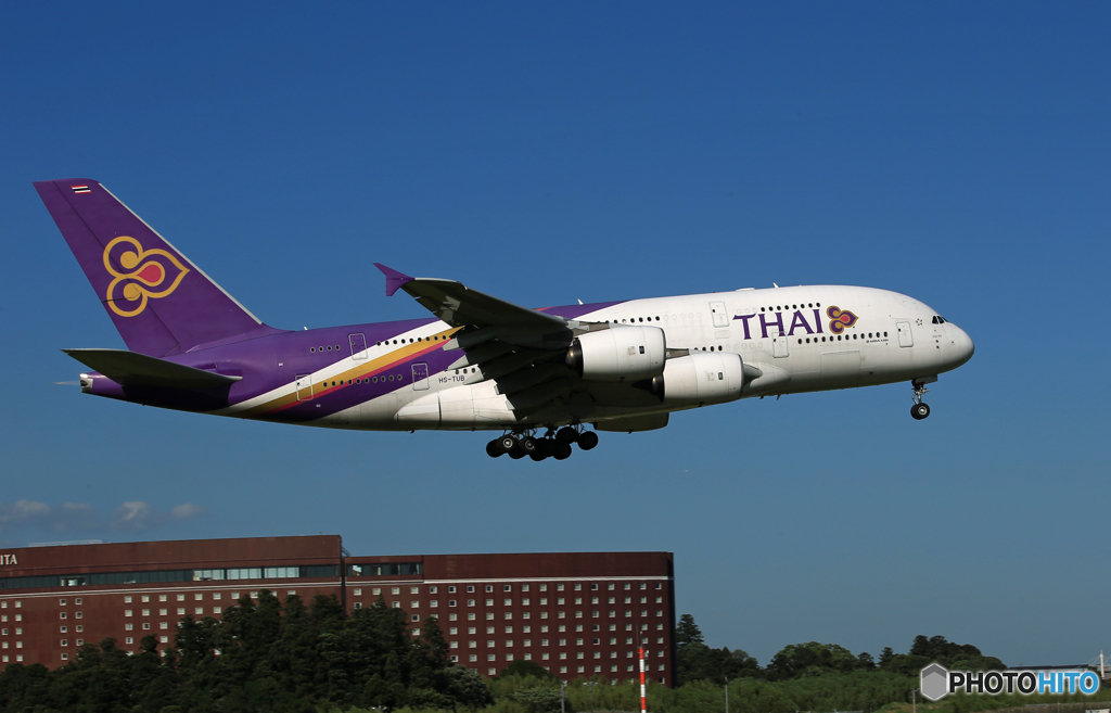 「ブルー」Thai A380-841 HS-TUB 到着