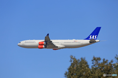 ☀「あおぞら」 SAS A340-313 OY-KBA出発です