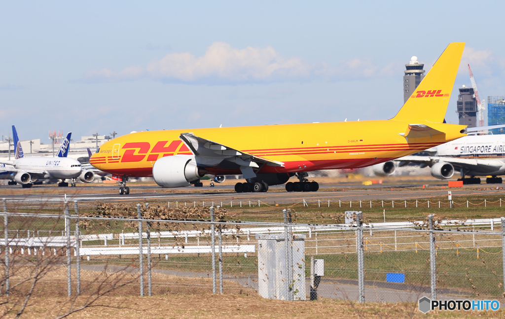 「良い空～」AeroLogic 777-FBT D-AALM Takeoff  