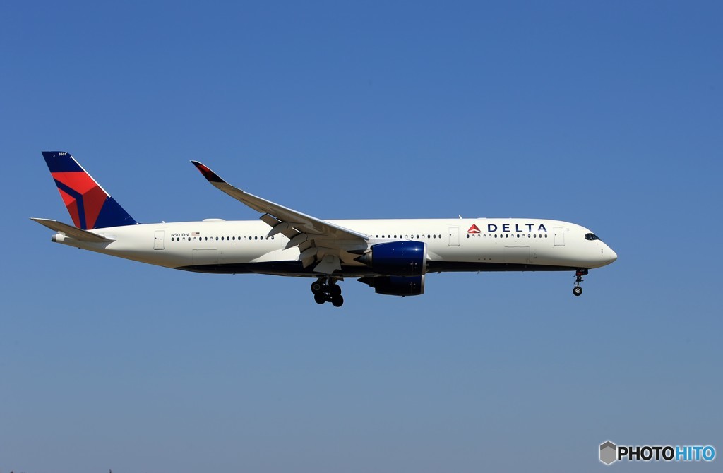 「ブルー」 DELTA A350-941 N501DN到着です