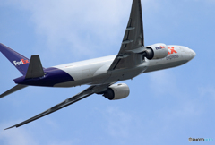 「青い日」FedEx 777-FS2 N852FD 離陸