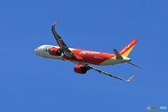 「青が好き」 Vietjet A321-271N VN-A646 出発です