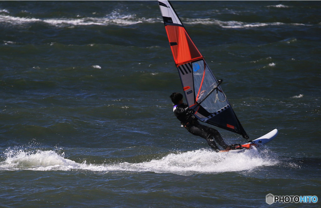 「スカイ」疾走が凄ご過ぎ・ウインドサーフィン