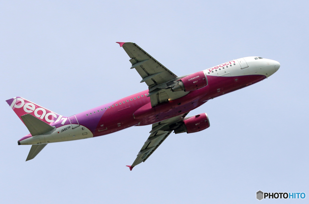 「はれ」 Peach A320-214 JA807P 離陸