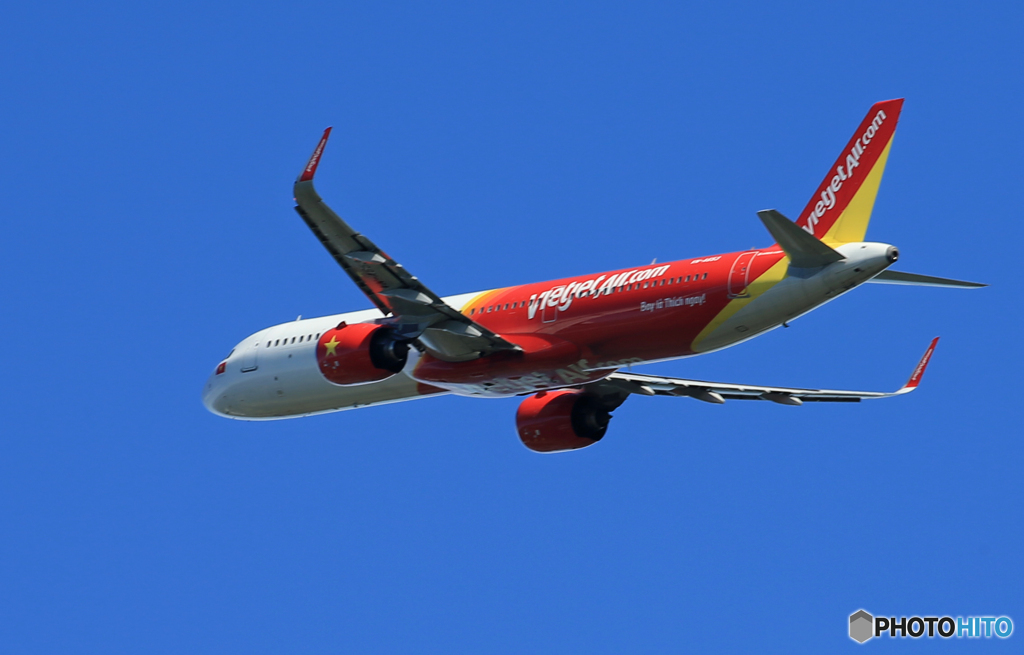 「空色」 Vietjet A321-271N VN-A653 飛び立ち