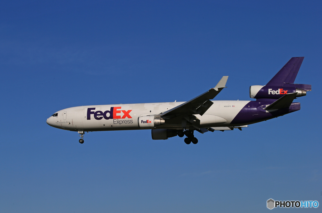 「群青色」FedEx MD-11 N522FE  Landing