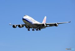 「青い空」が一番 China 747-400 B-18210 Landing
