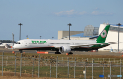 「すかい」EVA 787-10 B-17805 離陸
