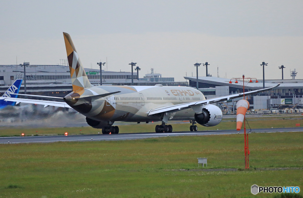 「☁」 Etihad 787-9 A6-BLB Takeoff